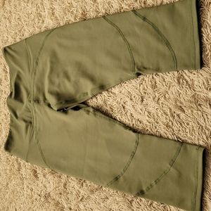 Rise Apparel Dreamer Scrunch Butt Crop Leggings